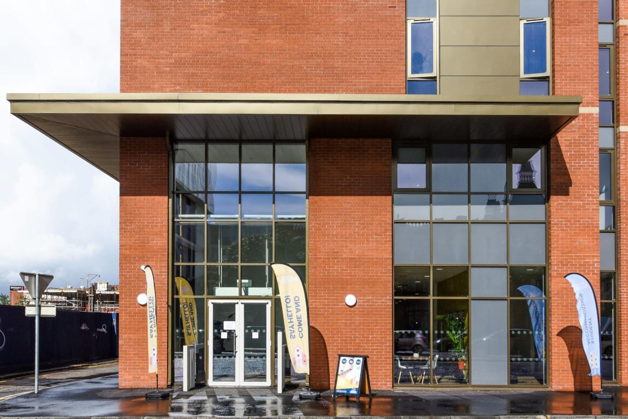 For Students Only At Great Patrick Street Apartment Belfast Exterior photo