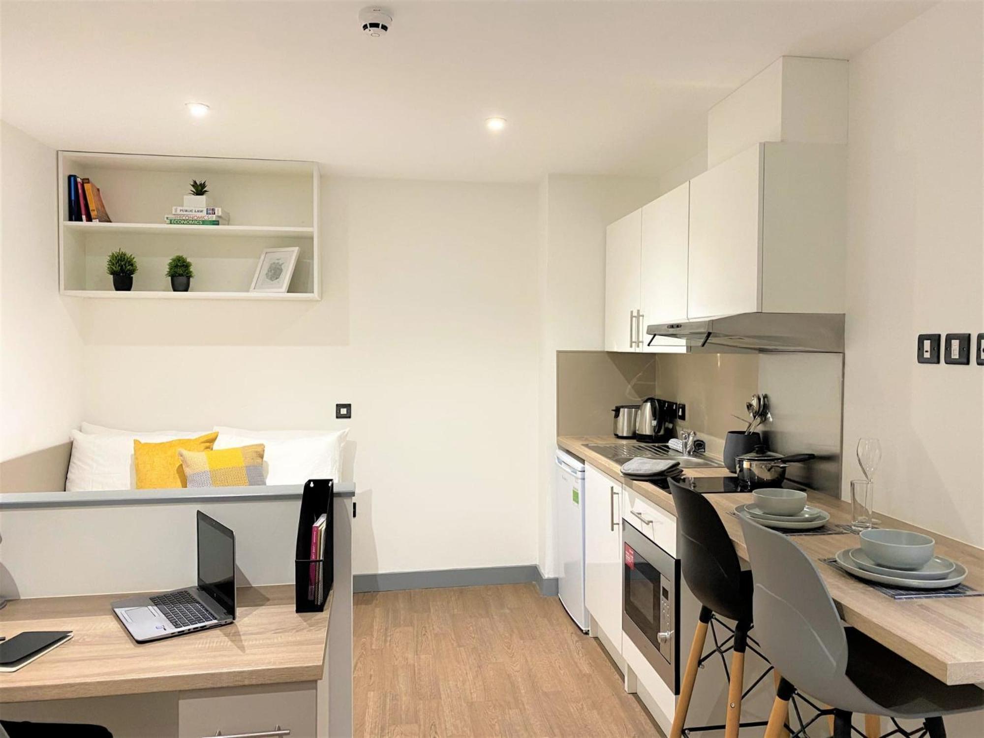 For Students Only At Great Patrick Street Apartment Belfast Exterior photo